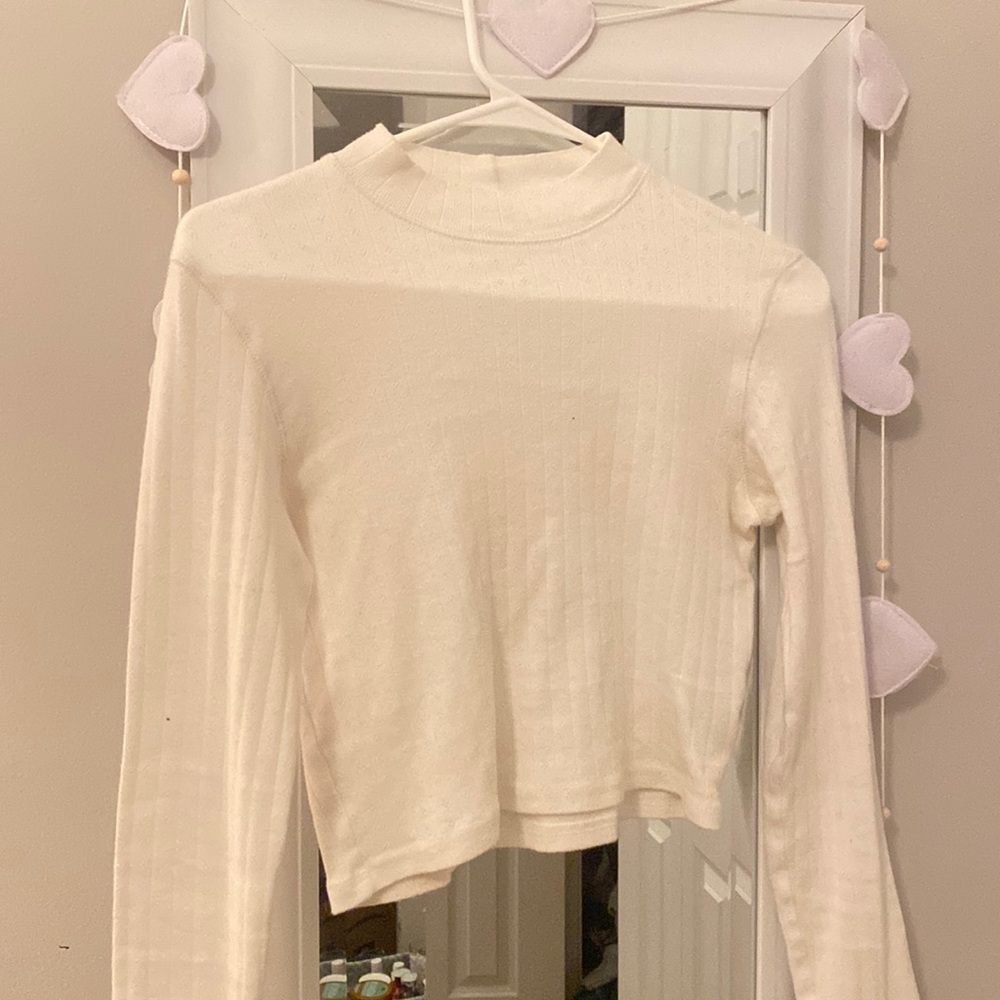 American Eagle turtleneck